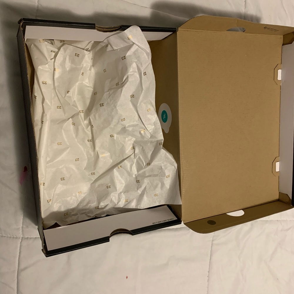 Jordan 11’s - Picture 6 of 7